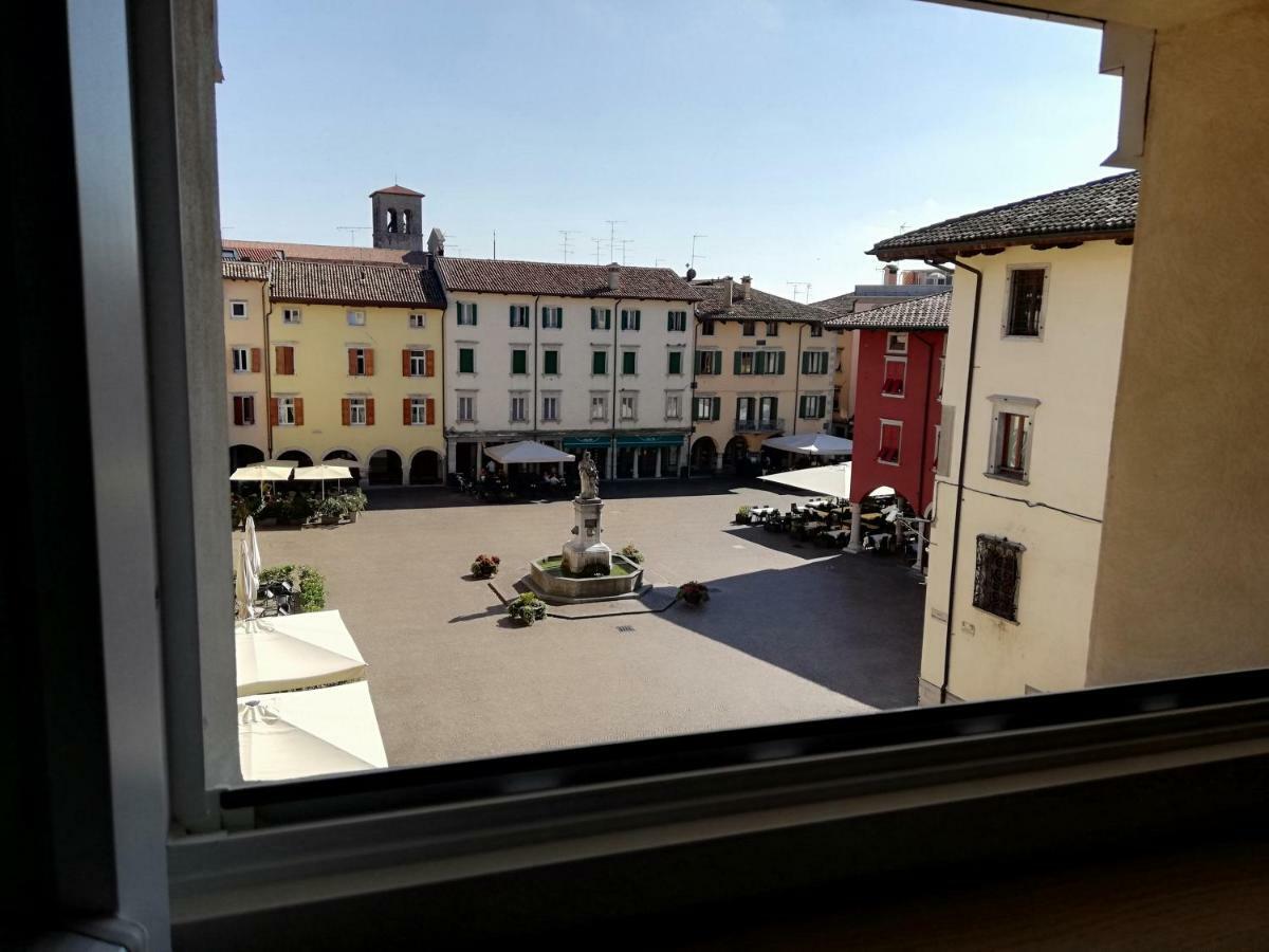 Appartamento Casa In Piazza Cividale del Friuli Esterno foto